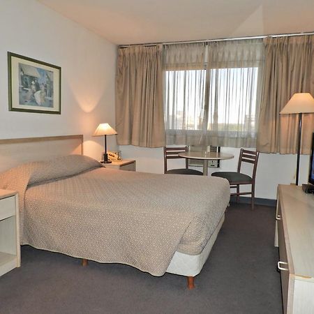 Hotel Tres Cruces Μοντεβιδέο Εξωτερικό φωτογραφία