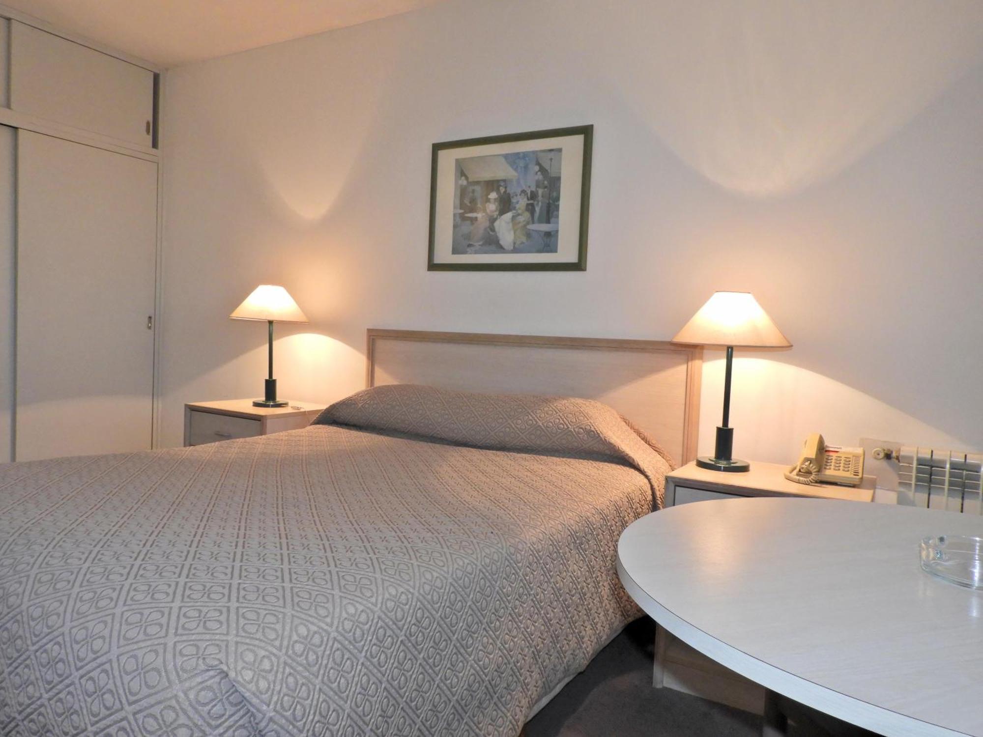 Hotel Tres Cruces Μοντεβιδέο Εξωτερικό φωτογραφία