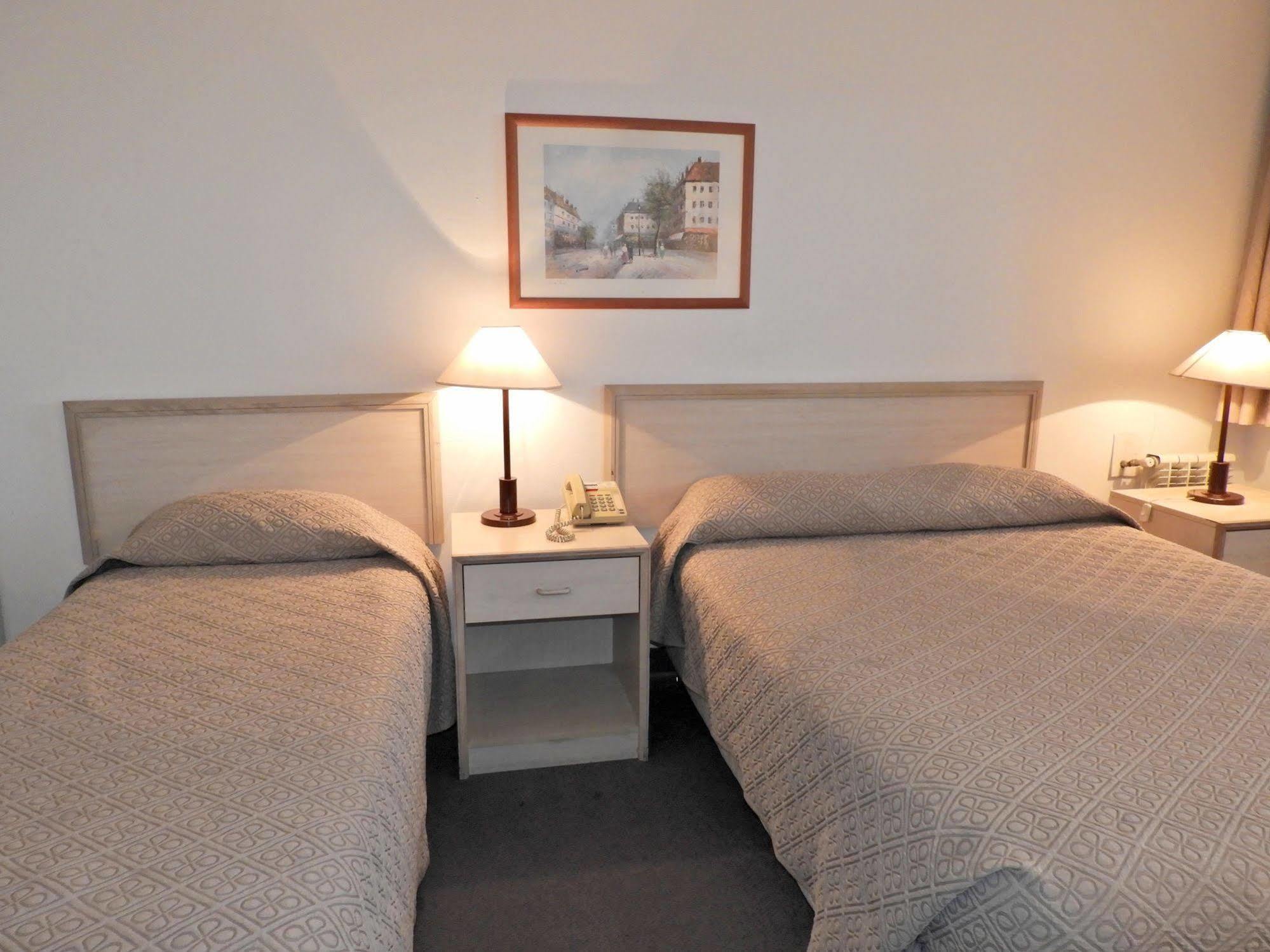 Hotel Tres Cruces Μοντεβιδέο Εξωτερικό φωτογραφία