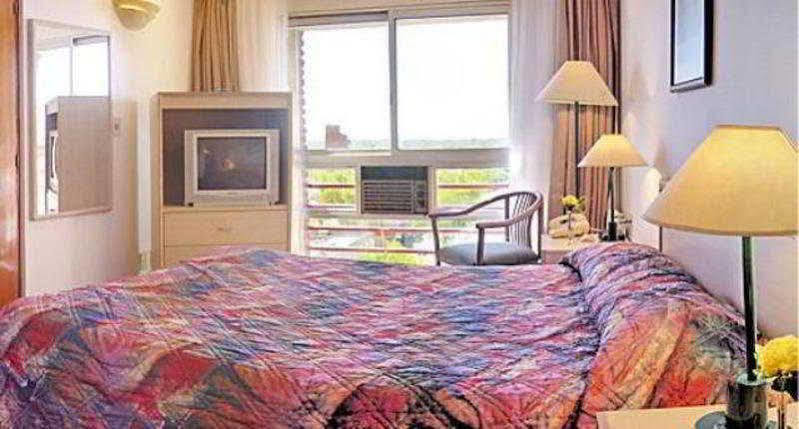 Hotel Tres Cruces Μοντεβιδέο Εξωτερικό φωτογραφία