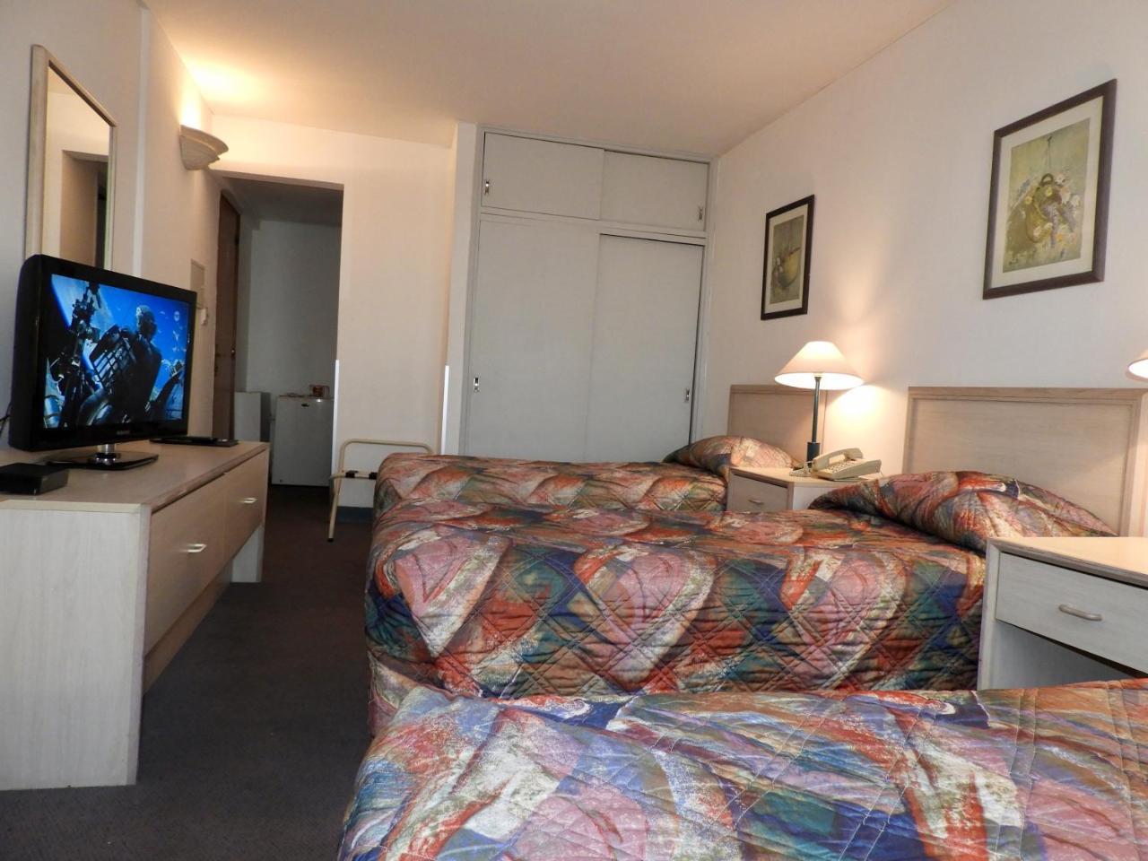 Hotel Tres Cruces Μοντεβιδέο Εξωτερικό φωτογραφία