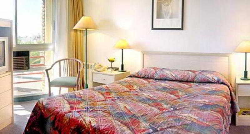 Hotel Tres Cruces Μοντεβιδέο Εξωτερικό φωτογραφία